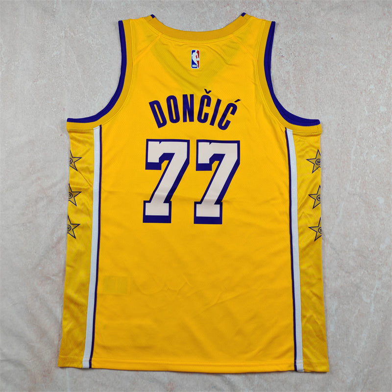 Los Angeles Lakers Showtime Edition (Yellow)