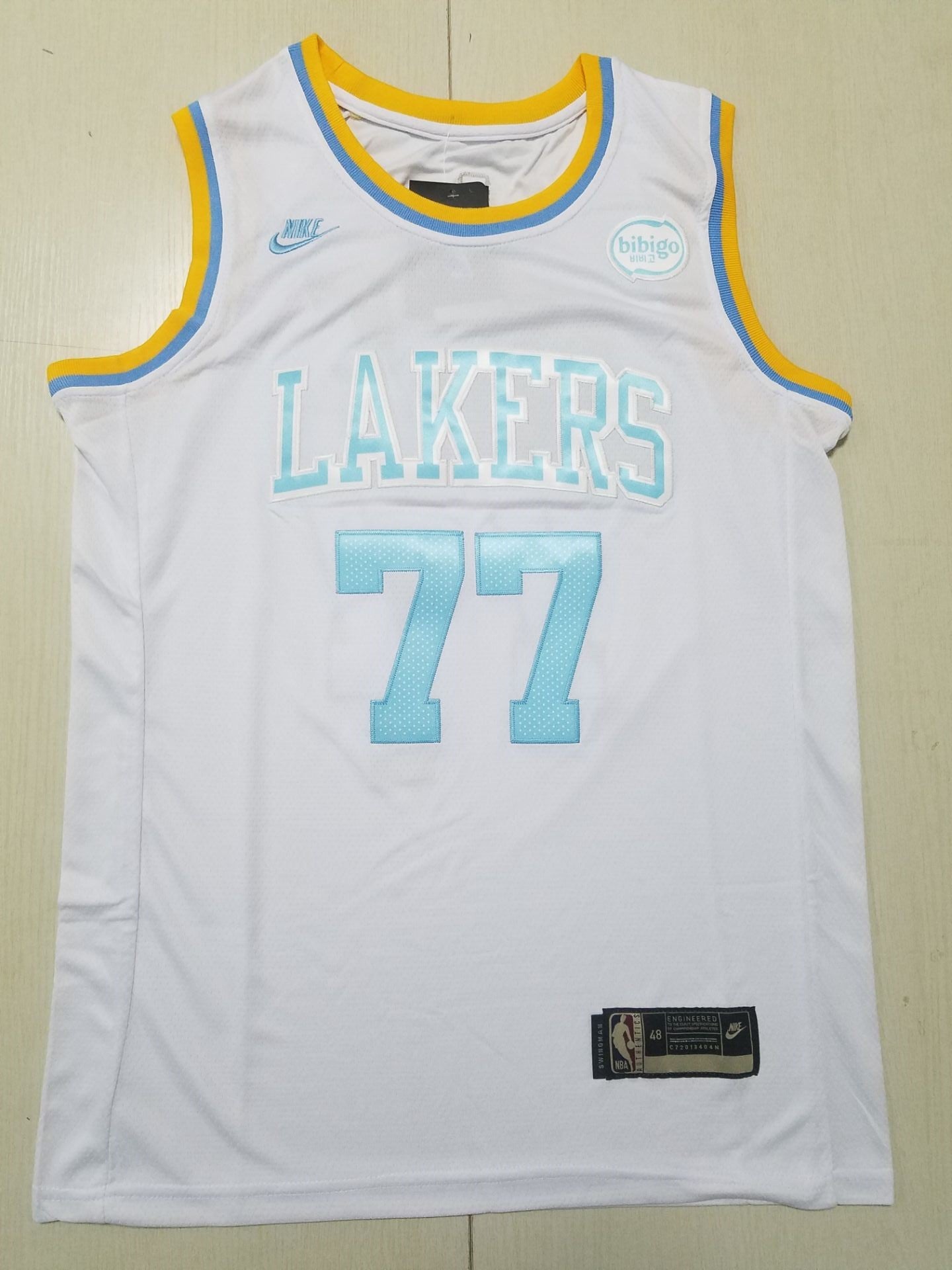 Los Angeles Lakers 2023-24 City Edition White & Light Blue Jersey