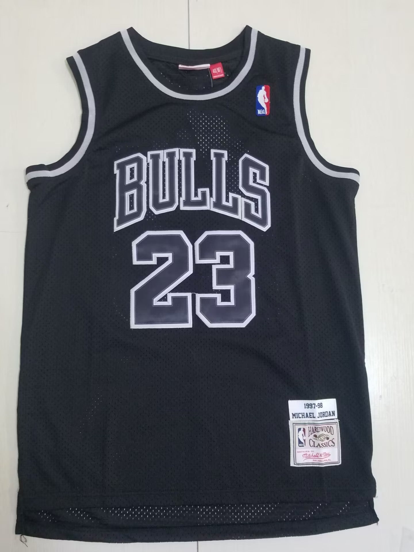 Chicago Bulls Michael Jordan #23 1997-98 Legend Retro Edition Black & Silver Jersey