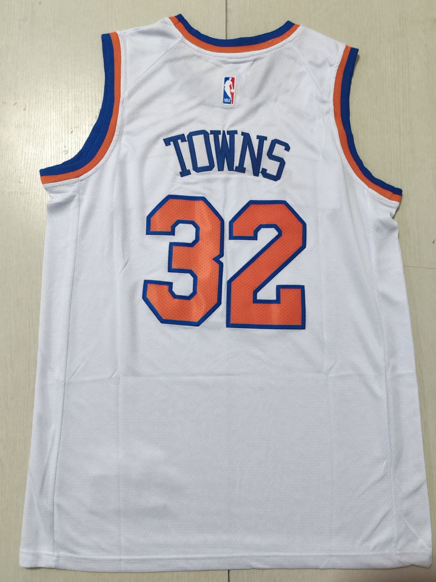 New York Knicks Abu Dhabi Edition 2023 Jersey #32